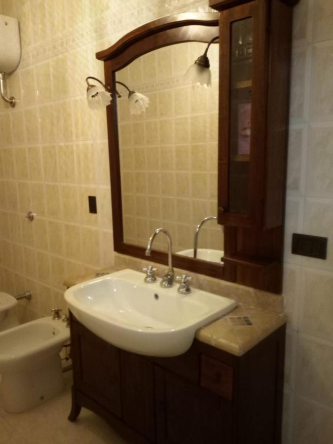 לינה וארוחת בוקר סקליאה Rosy House מראה חיצוני תמונה