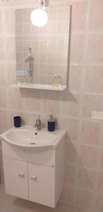 לינה וארוחת בוקר סקליאה Rosy House מראה חיצוני תמונה